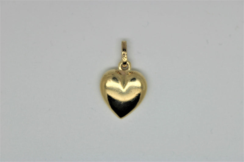 Gold heart pendant