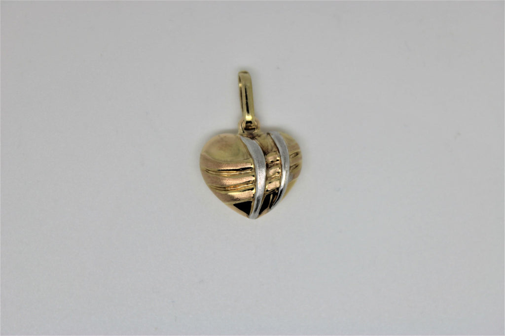 3-tone gold heart pendant