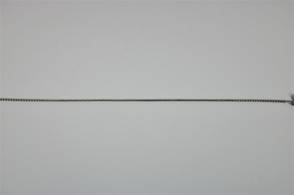 Square white gold bracelet