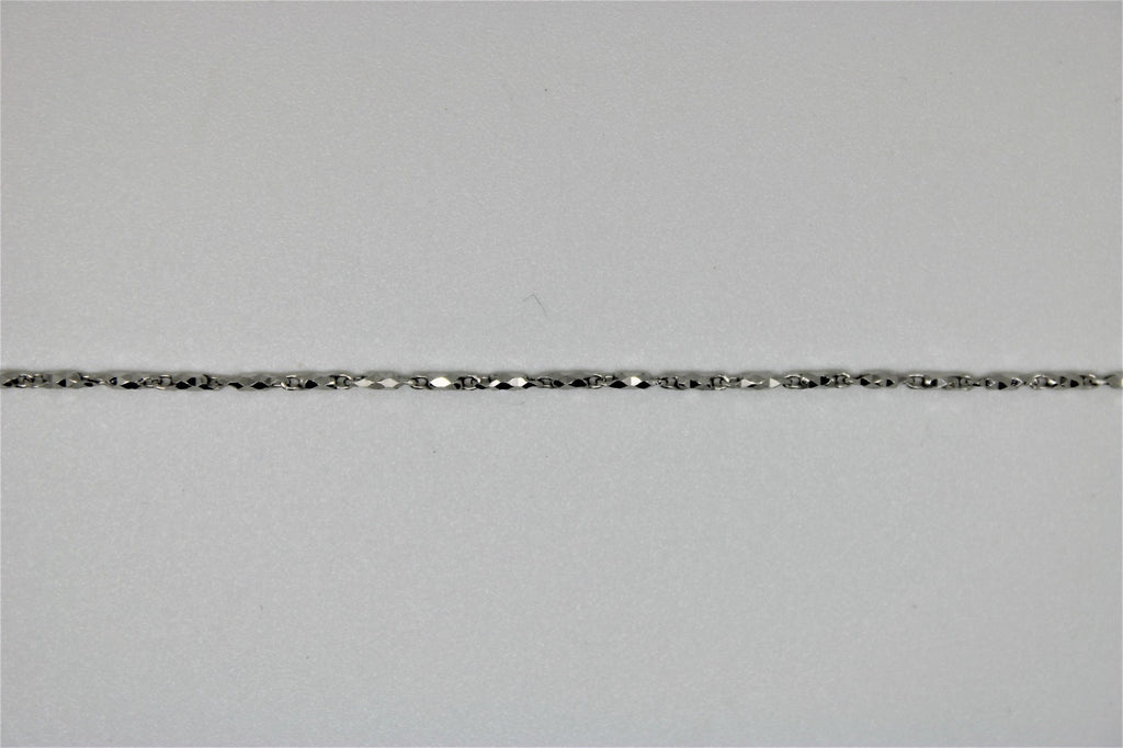 White gold diamond-cut stick bracelet
