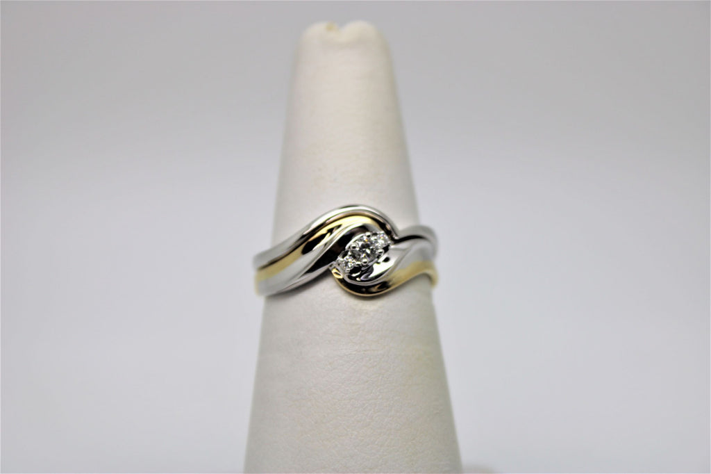 Engagement ring and bangle set in 2-tone gold (diamonds)