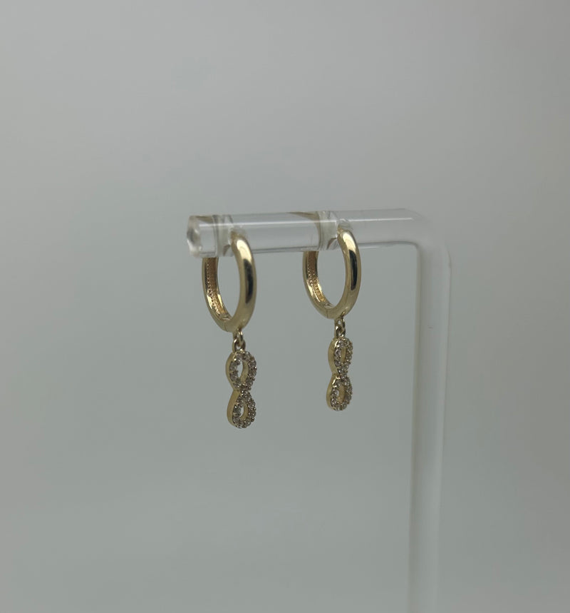Boucles d'oreilles avec signes infini