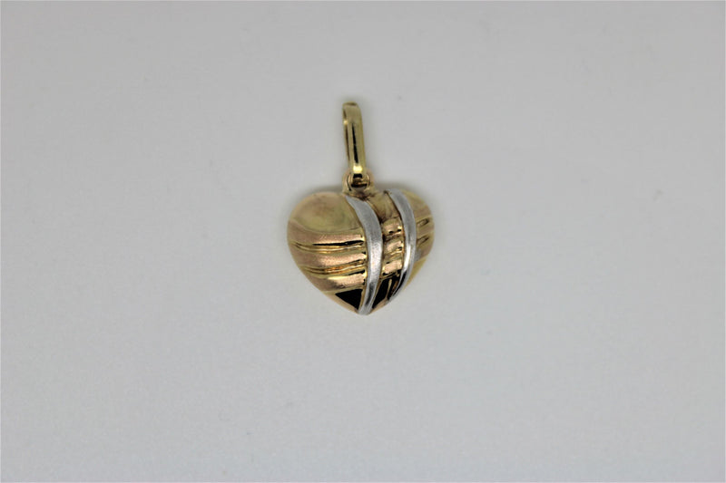 3-tone gold heart pendant