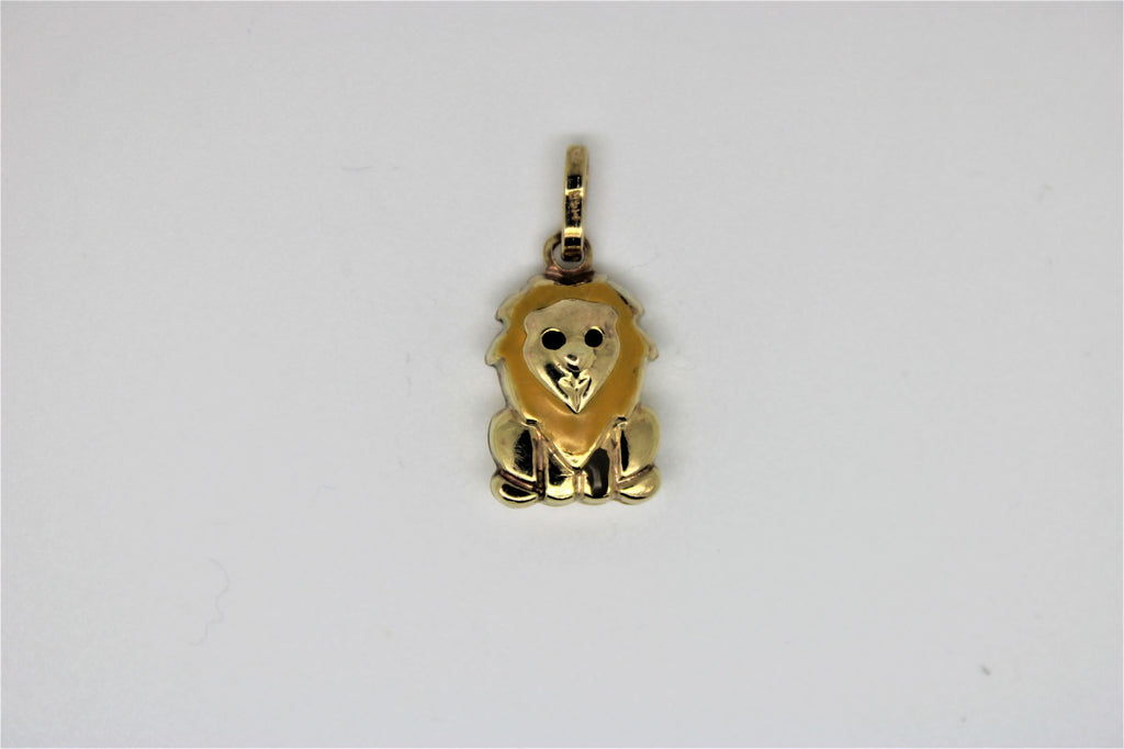 Lion gold pendant