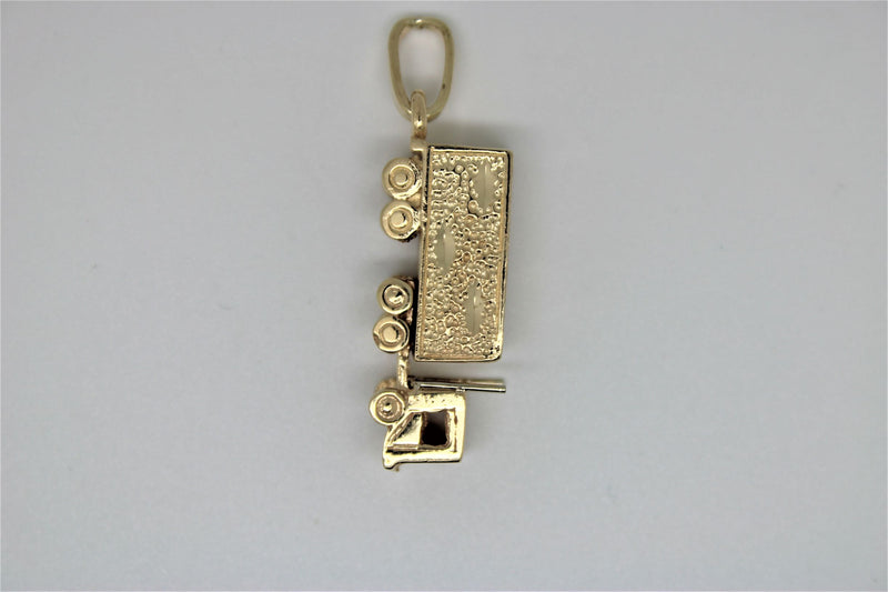 Pendentif en or vanne