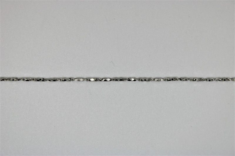 White gold diamond-cut stick bracelet