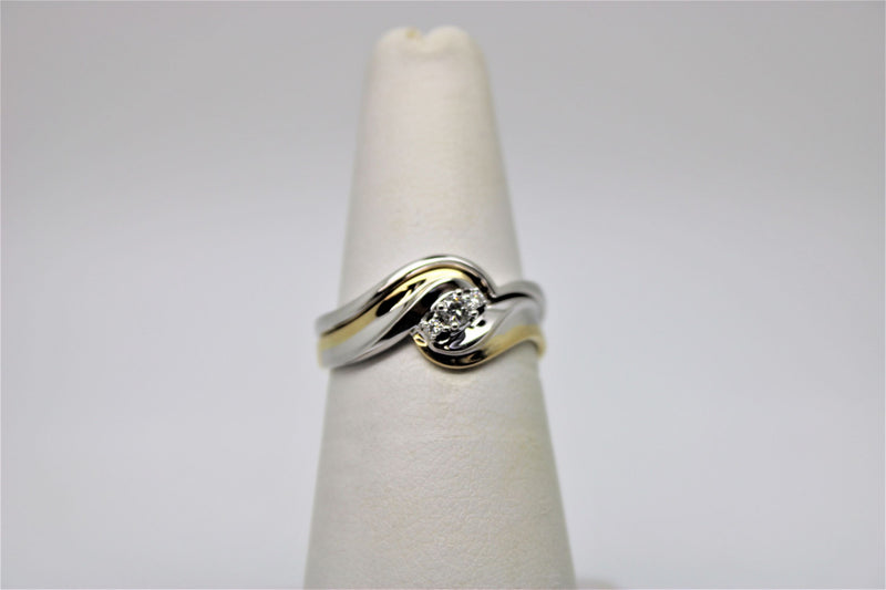 Engagement ring and bangle set in 2-tone gold (diamonds)