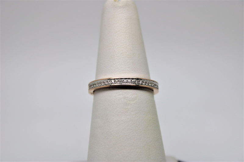 Semi-eternity bangle in pink gold (diamonds)