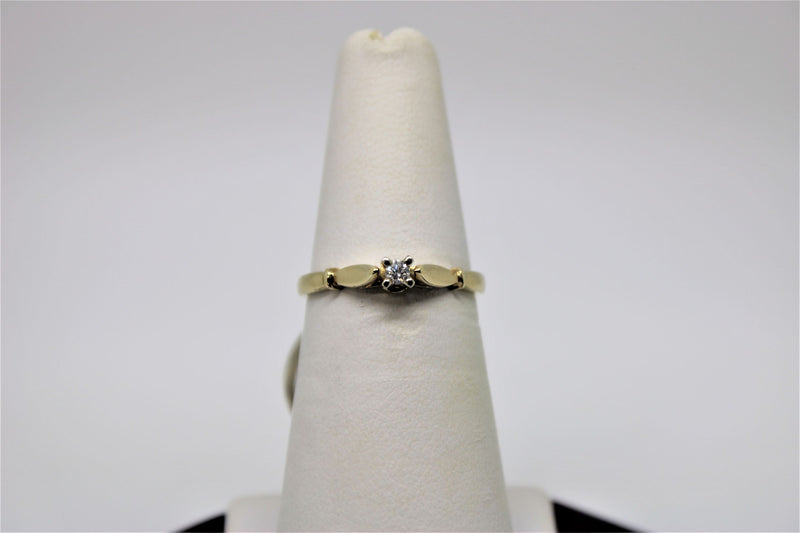 2-tone engagement ring and bangle set (diamond)