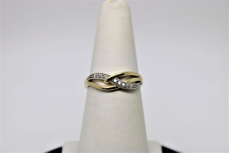 Gold ring with stones