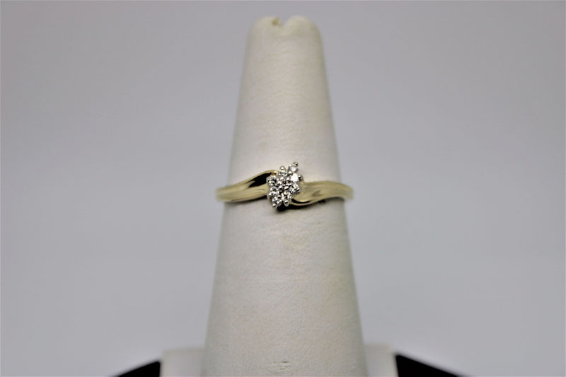 Gold Engagement Ring With Diamonds